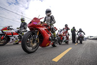 donington-no-limits-trackday;donington-park-photographs;donington-trackday-photographs;no-limits-trackdays;peter-wileman-photography;trackday-digital-images;trackday-photos